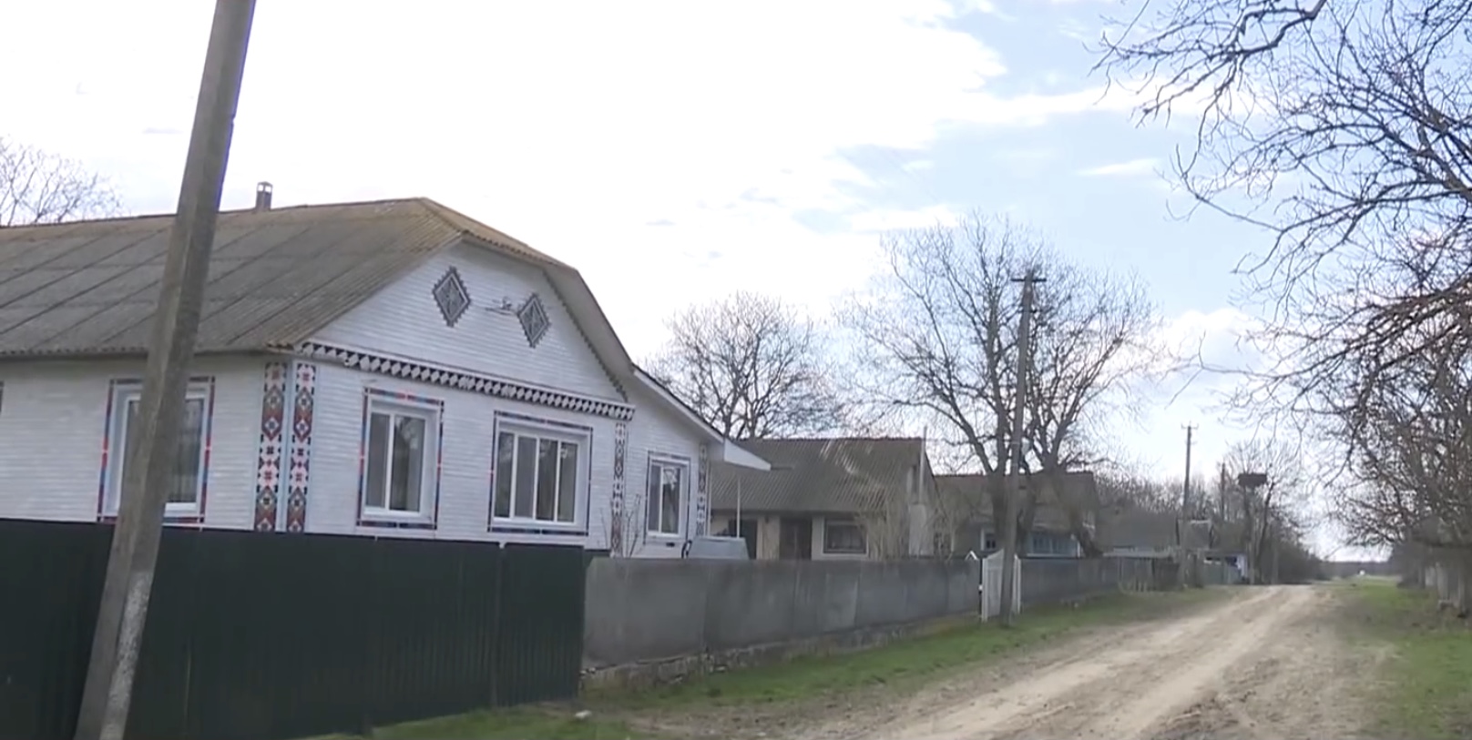 Безкоштовні хати для багатодітних родин пропонує сільська громада на Хмельниччині (ВІДЕО) Безкоштовні хати для багатодітних родин пропонує сільська громада на Хмельниччині (ВІДЕО)