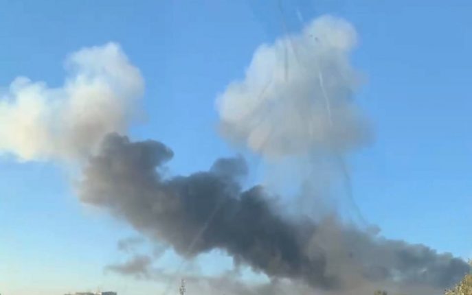 Вибухи на полігоні ССО Хмельниччини: зона можливого розльоту оточена, є пошкодження Вибухи на полігоні ССО Хмельниччини: зона можливого розльоту оточена, є пошкодження