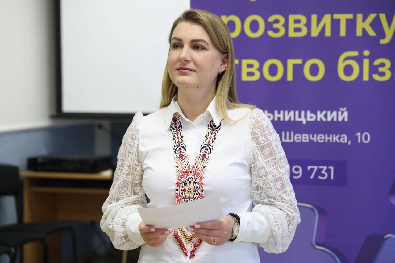 “Вірю в просту річ: якщо ти робиш те, що змінює життя людей на краще, – результати говорять самі за себе” – Оксана Вжешневська “Вірю в просту річ: якщо ти робиш те, що змінює життя людей на краще, – результати говорять самі за себе” – Оксана Вжешневська